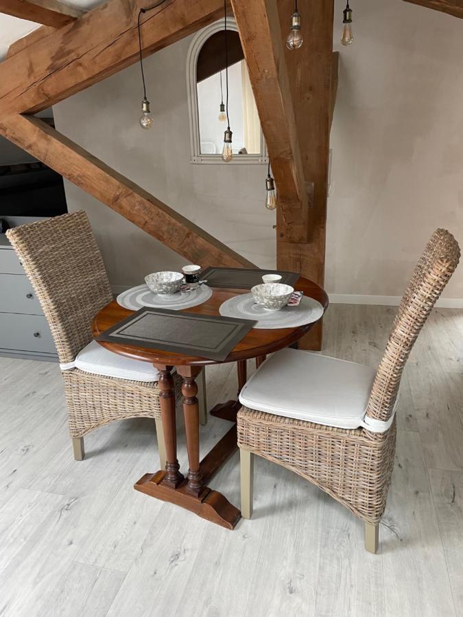 Les Vieux Platanes Apartment La Crau Exterior foto