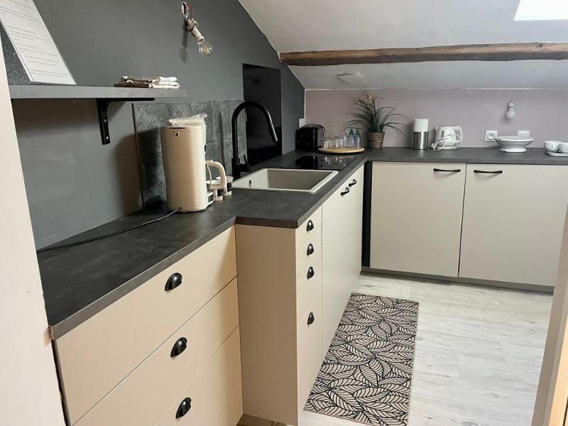 Les Vieux Platanes Apartment La Crau Exterior foto